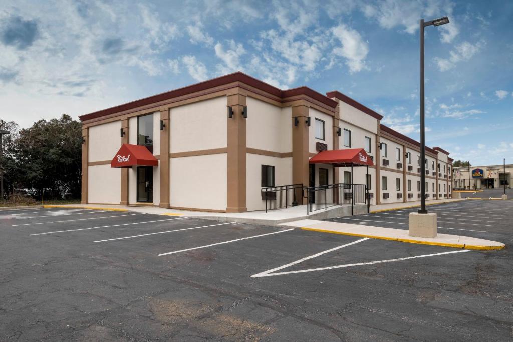 Red Roof Inn Annapolis Main image 1